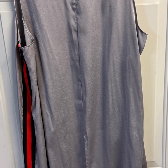 Steve Madden Silver Fabric Varsity stripe cast away - Picture 9 of 10